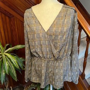 Black, Grey and Gold Lightweight Surpliced Top Sz 2X